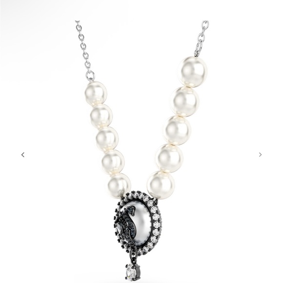 Swarovski Silver and Black Necklace - Picture 1 of 6